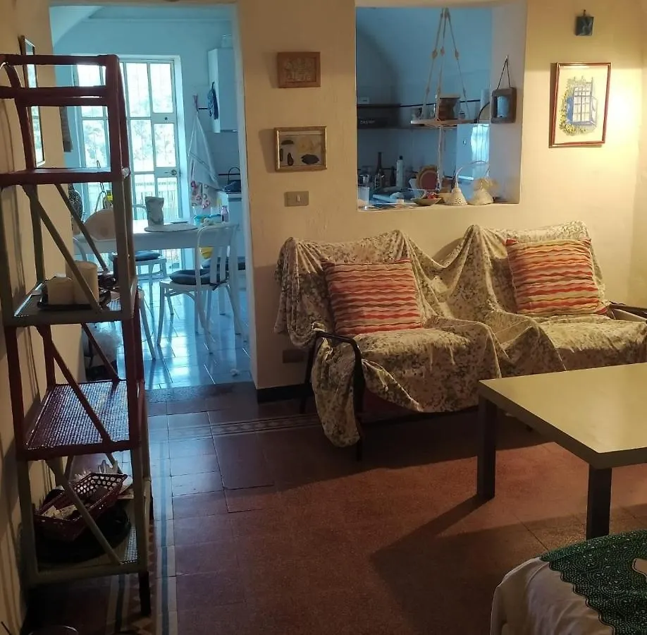 Lingueglietta La Casa Rosa 아파트 이탈리아
